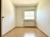 VERKAUFT: Geräumige 3-Zimmer-Wohnung mit Sonnenterrasse im ersten Obergeschoss - Ideal für Selbstnutzer oder zur Vermietung - Bild