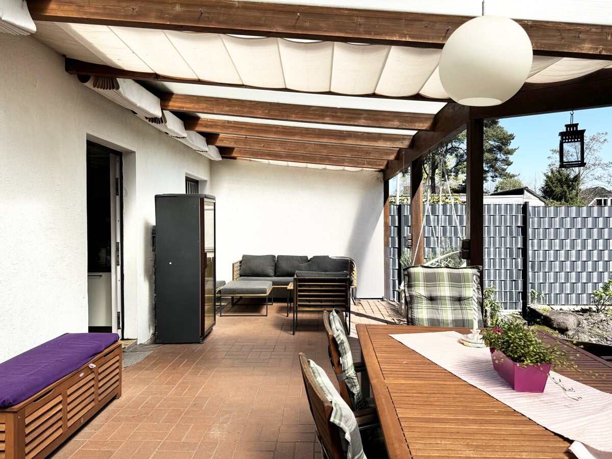 Bild - Kernsaniert & zentral gelegen: Doppelhaushälfte in gefragter Wohnlage von Heukamps Tannen!