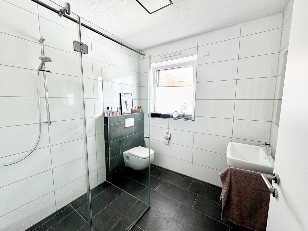 Bild - Gemütliche Neubau-Obergeschosswohnung zum Wohlfühlen in Meppen-Esterfeld! 2 Zimmer, EBK uvm.