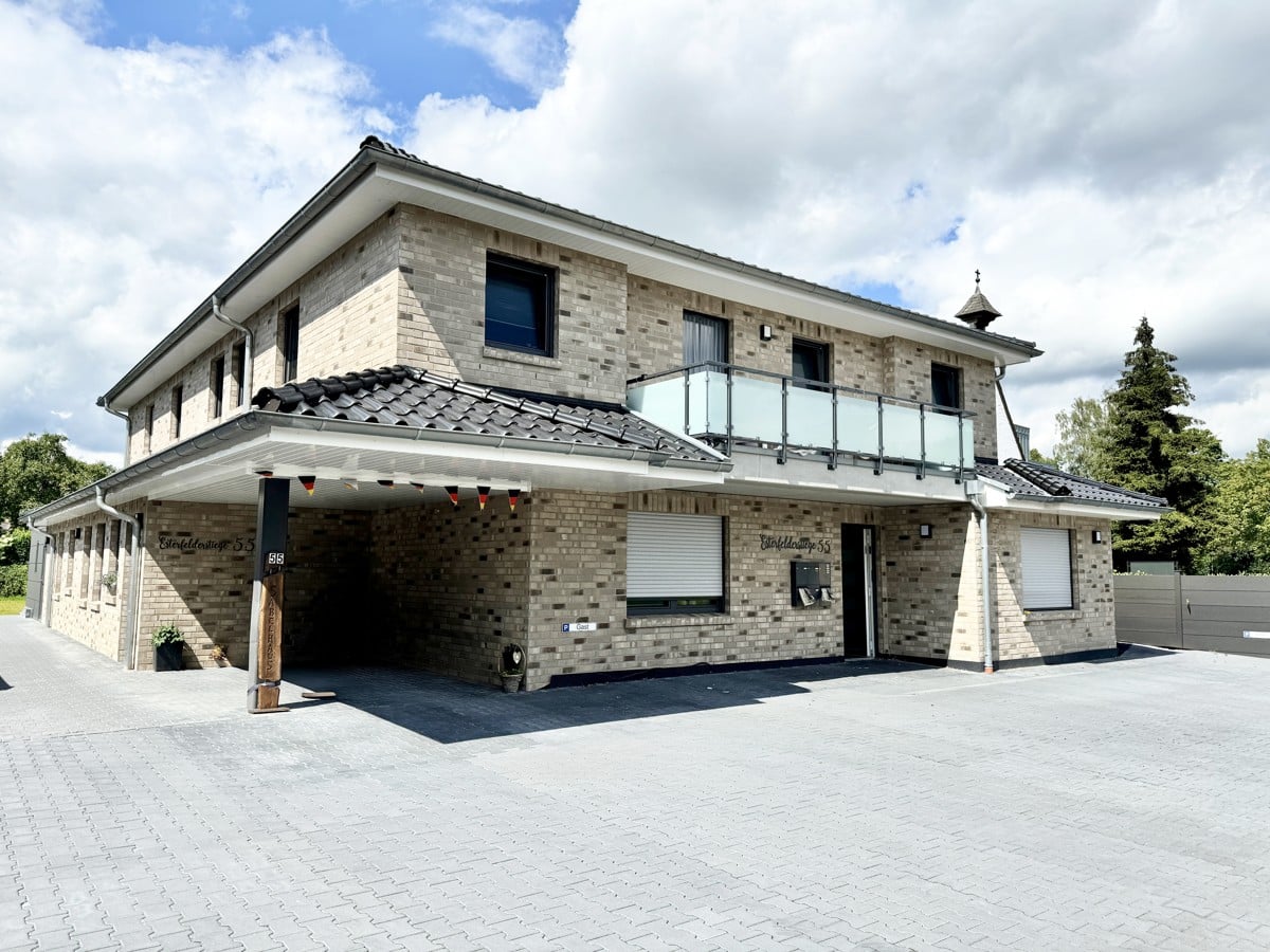 Titelbild - Gemütliche Neubau-Obergeschosswohnung zum Wohlfühlen in Meppen-Esterfeld! 2 Zimmer, EBK uvm.