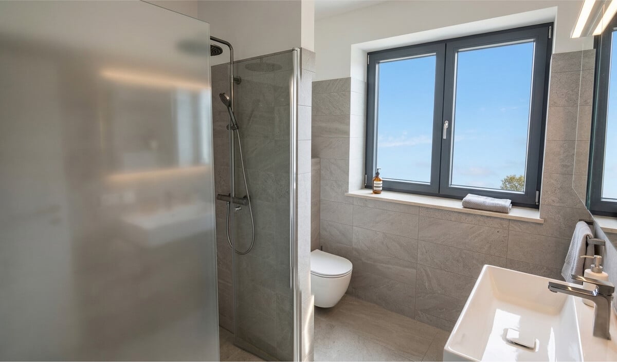 Bild - Ihr neues Zuhause: 7 Zimmer voller Möglichkeiten! Modernes Neubau-Reihenhaus in Heukamps Tannen