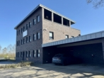 Bild - Vielseitiges Gewerbeareal mit Bürogebäude, Halle & Betriebsleiterwohnung auf 11.000 m² Grundstück!