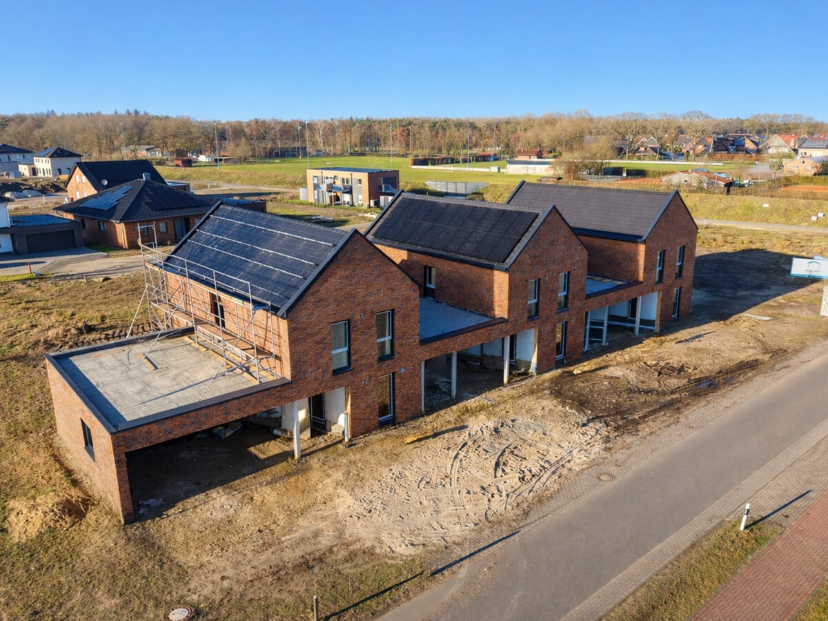 Bild - Neubau 5 Zimmer Kettenhaus in Bawinkel – Energieeffizientes, modernes Zuhause mit Garten & Carport!