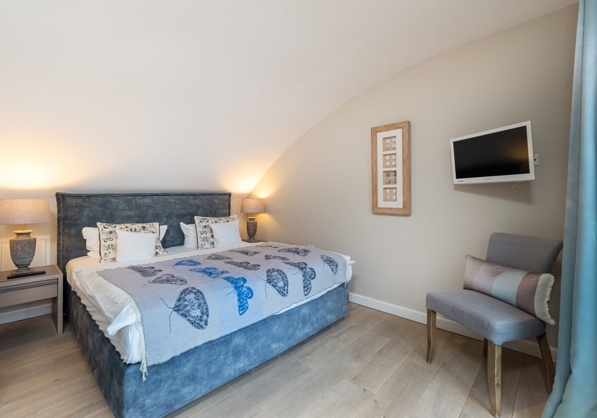 Bild - Nordsee im Blick, Rendite im Fokus – Exklusive Maisonette mit Nordseeblick in List auf Sylt!