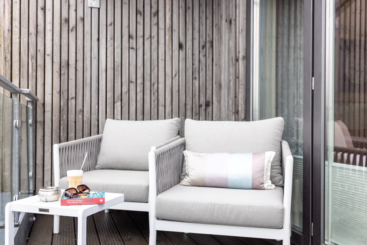 Bild - Nordsee im Blick, Rendite im Fokus – Exklusive Maisonette mit Nordseeblick in List auf Sylt!